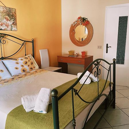 Bed and Breakfast Il Geraneo Agropoli Exterior foto
