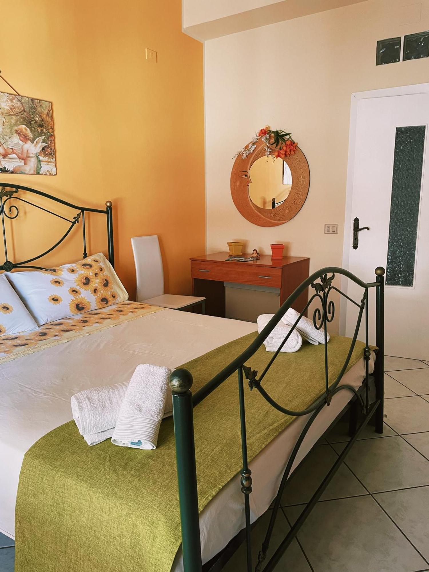 Bed and Breakfast Il Geraneo Agropoli Exterior foto